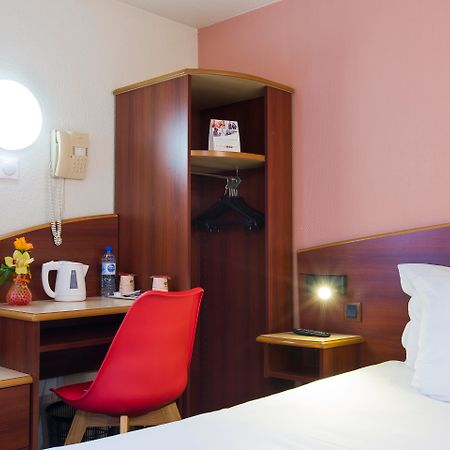 Comfort Hotel Etampes Luaran gambar