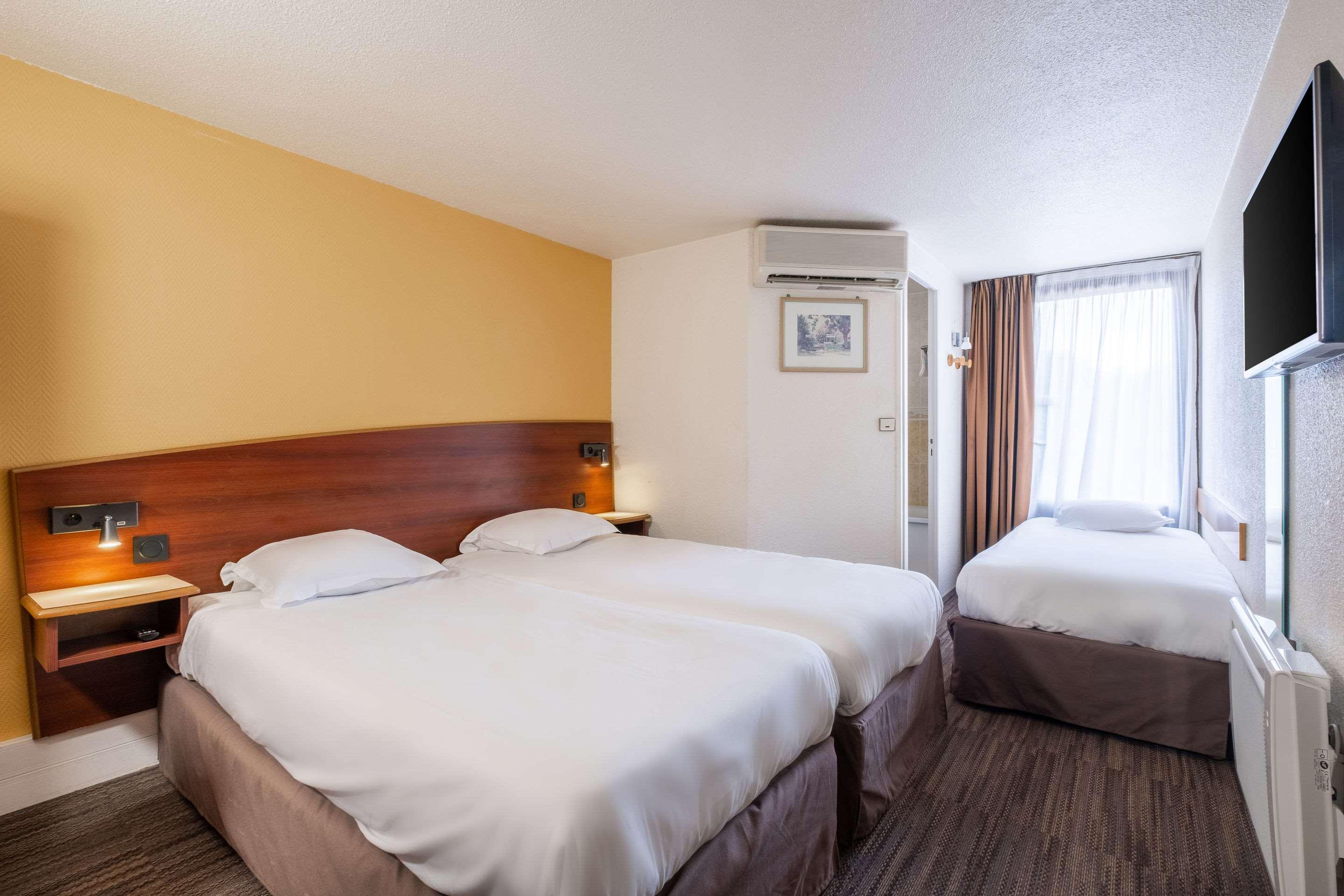 Comfort Hotel Etampes Luaran gambar