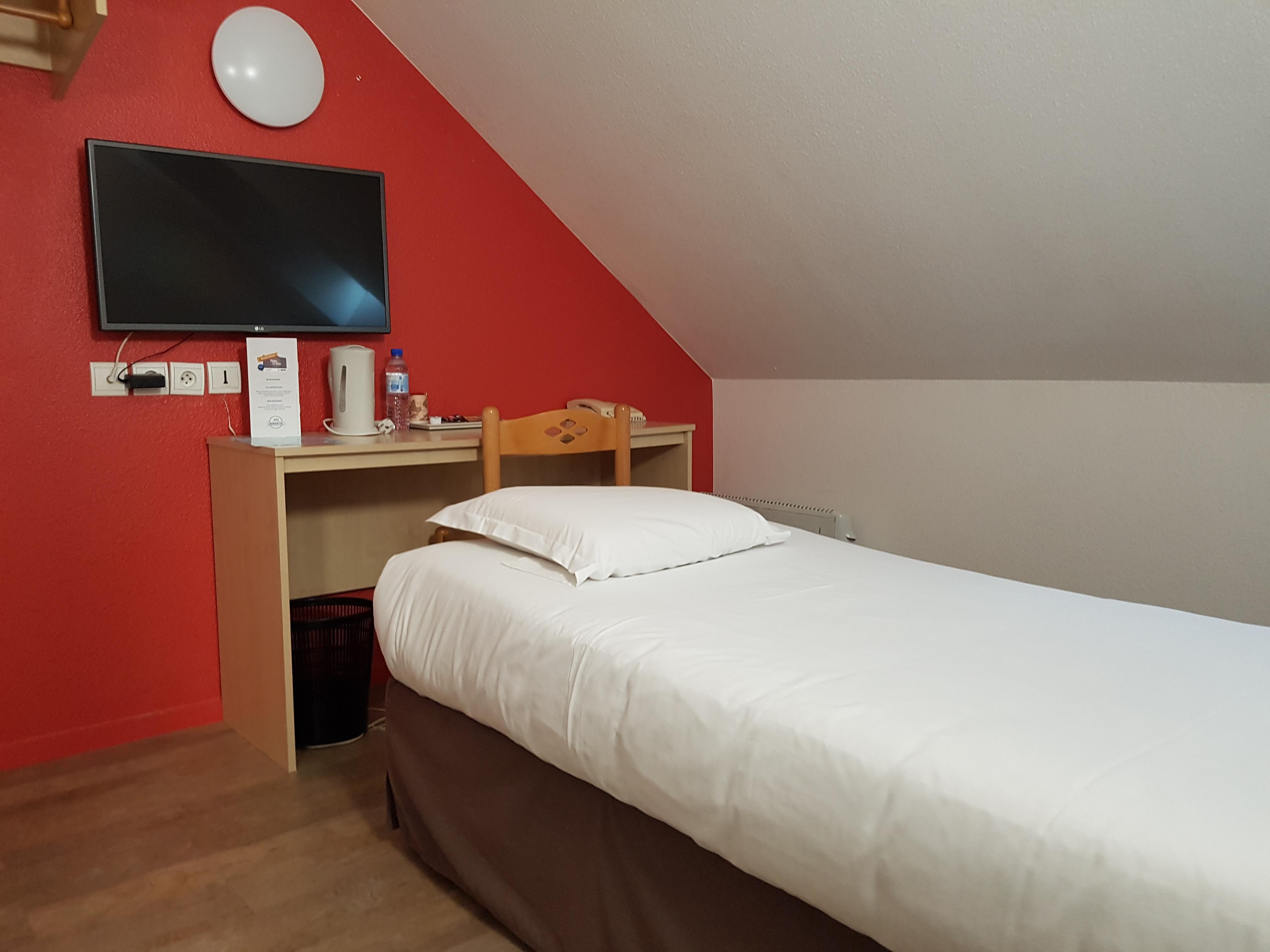 Comfort Hotel Etampes Luaran gambar