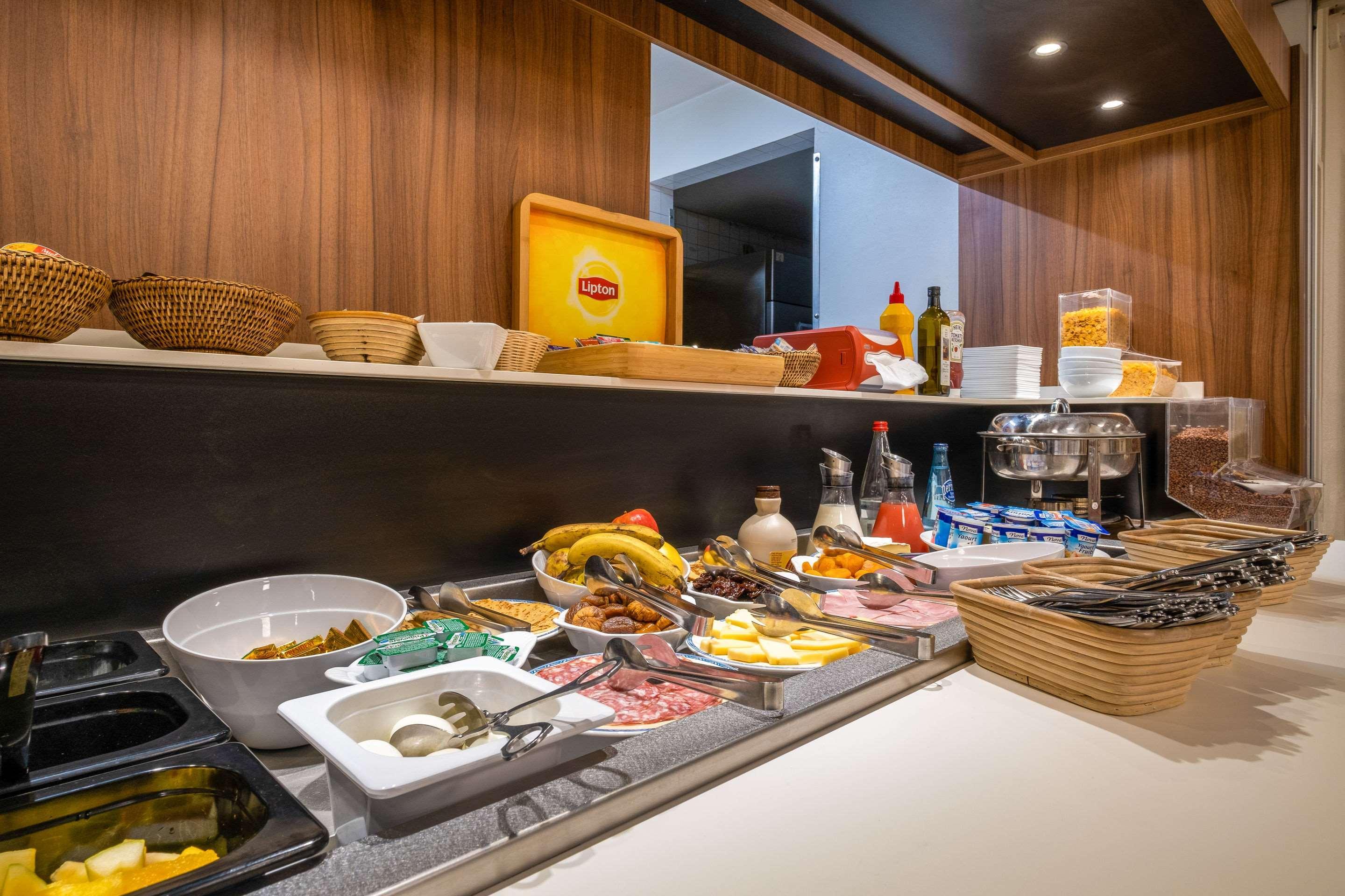 Comfort Hotel Etampes Luaran gambar